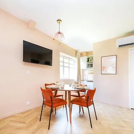 Small Air-conditioned - Pereire Παρίσι