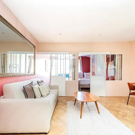 Small Air-conditioned - Pereire *