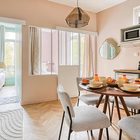 Climatise Au Calme - Proche Batignolles Apartment