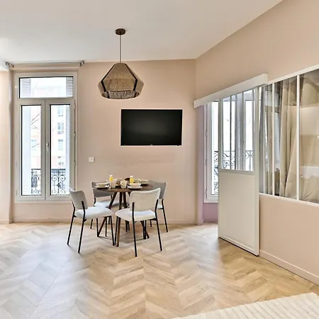 Small Air-conditioned - Pereire * 巴黎