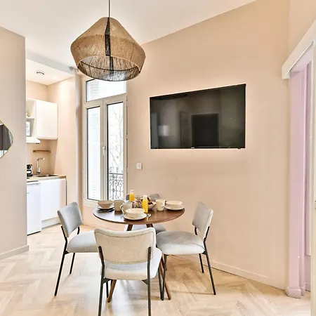 Small Air-conditioned - Pereire Apartamento