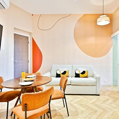 Small Air-conditioned - Pereire Апартаменты