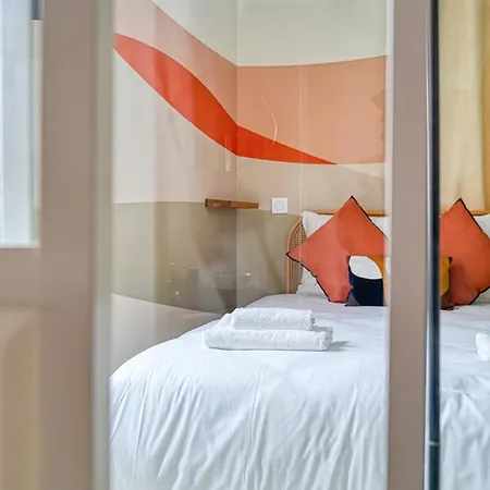 Small Air-conditioned - Pereire Paris