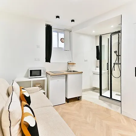 Small Air-conditioned - Pereire * Parigi