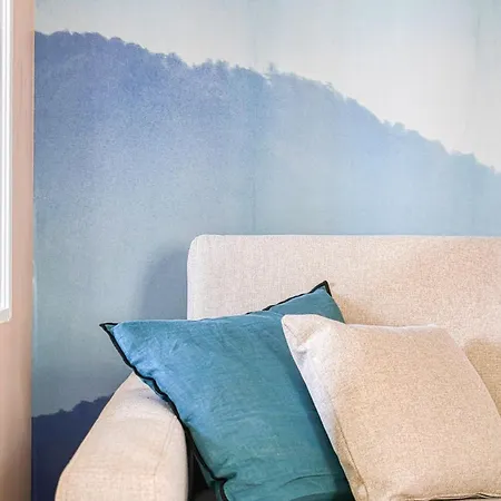 Small Air-conditioned - Pereire * París