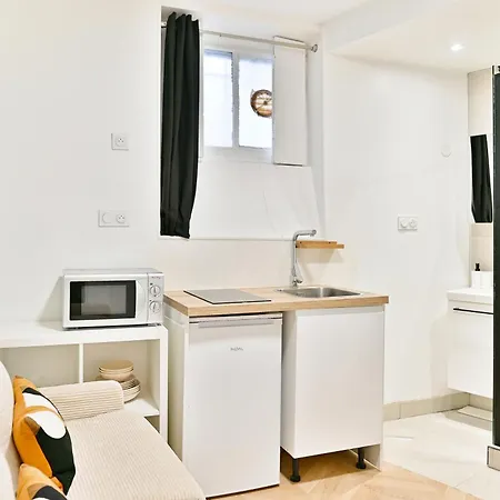Appartement Small Air-conditioned - Pereire Parijs